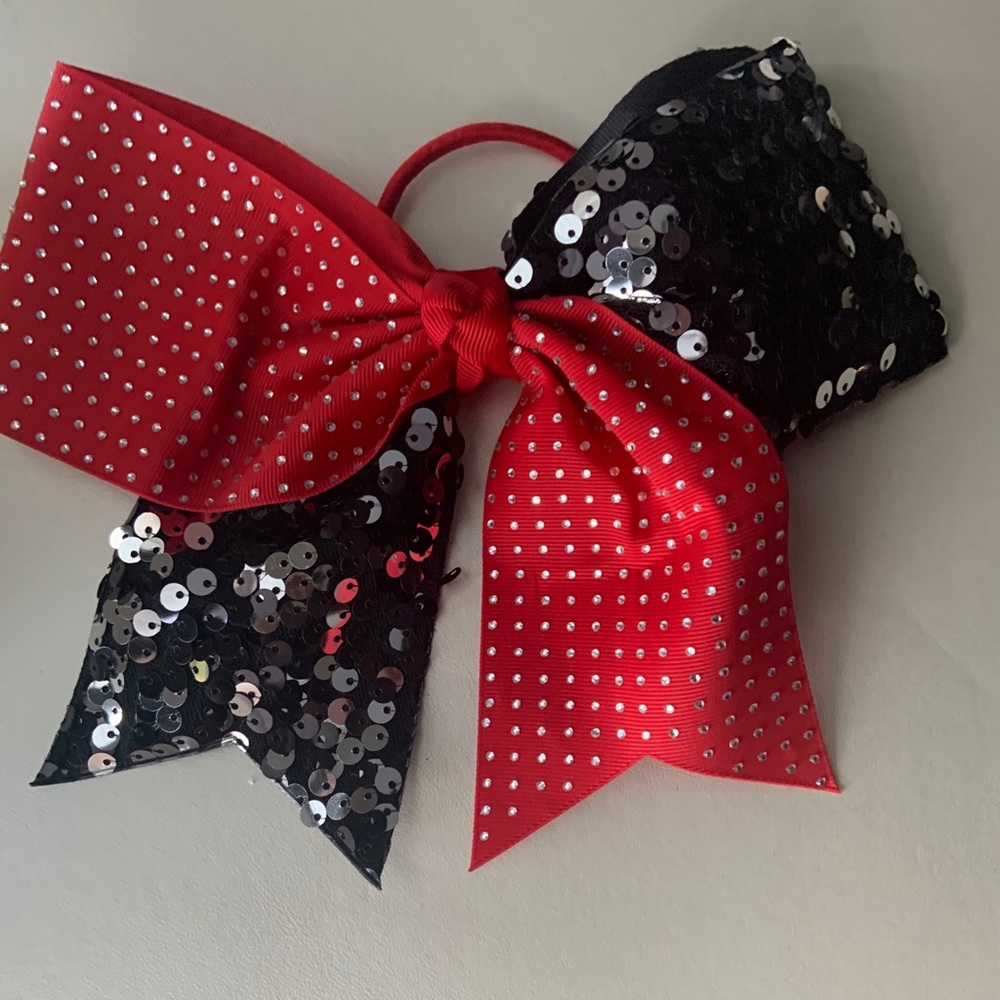 Cheer bow 1
